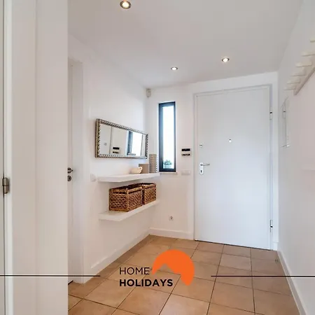 Prázdninový dům #184 Ocean View Residences By Homeholidays